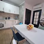 With Pool & Balcony Less Than 10min Walk To Playa Del Cura Apartman *