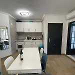 With Pool & Balcony Less Than 10min Walk To Playa Del Cura Torrevieja